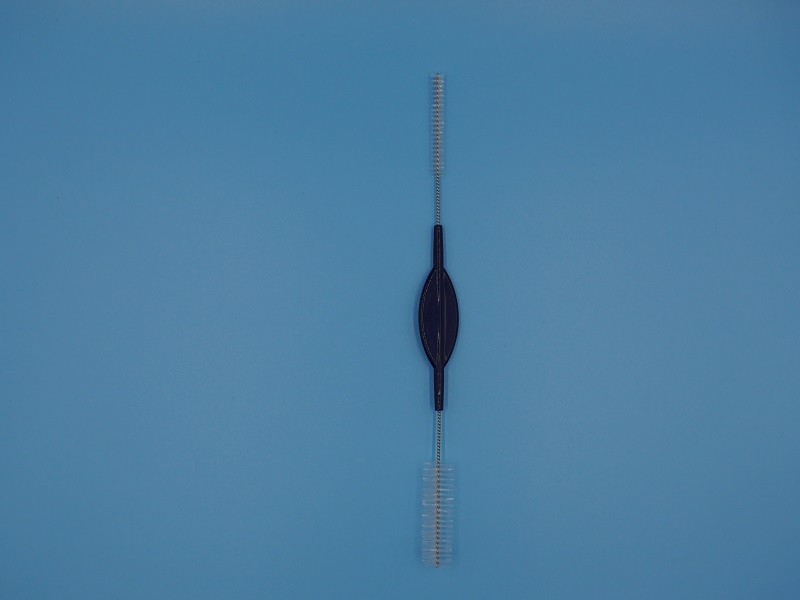 The double-ended cleaning brushes